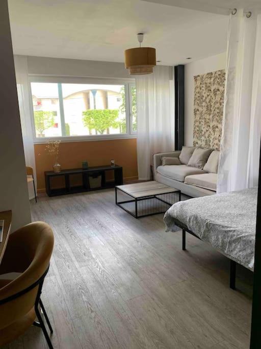 Apartment Cosy Avec Parking Caen